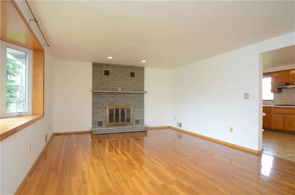 4468 Battle Ridge Road McDonald, PA 15057 - Photo 3 of 25 Gallery Image 3