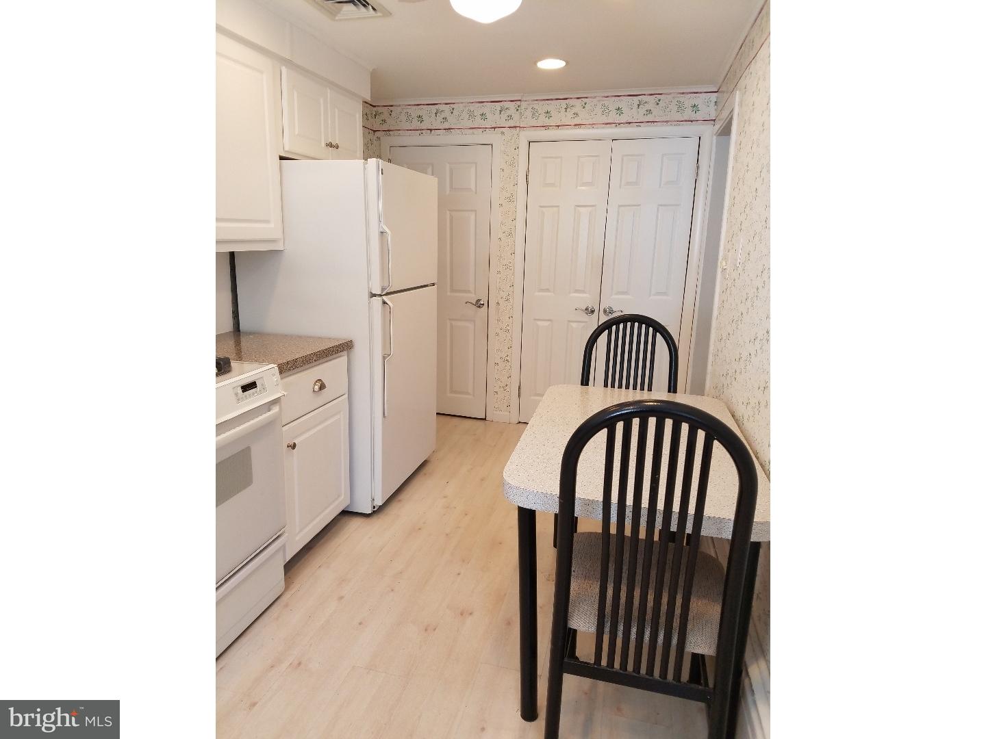 814 Grove Avenue Springfield, PA 19064 - Photo 14 of 25 Kitchen