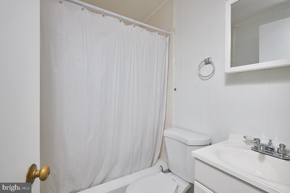 3215 O Street Northwest, Unit 1 Washington, DC 20007 - Photo 10 of 20