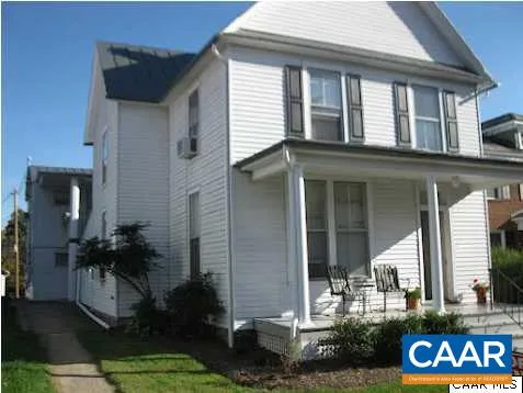 $875 | 520 Pine Avenue, Unit 6, Waynesboro, VA 22980
