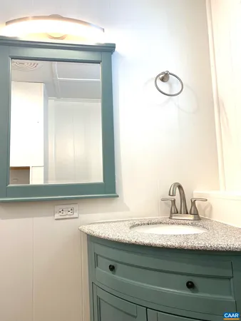 $875 | 520 Pine Avenue, Unit 6, Waynesboro, VA 22980