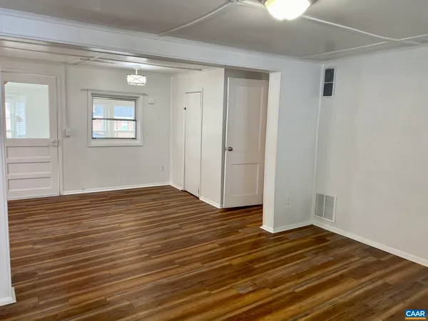 $875 | 520 Pine Avenue, Unit 6, Waynesboro, VA 22980