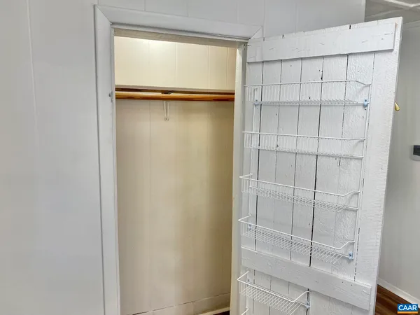 $875 | 520 Pine Avenue, Unit 6, Waynesboro, VA 22980