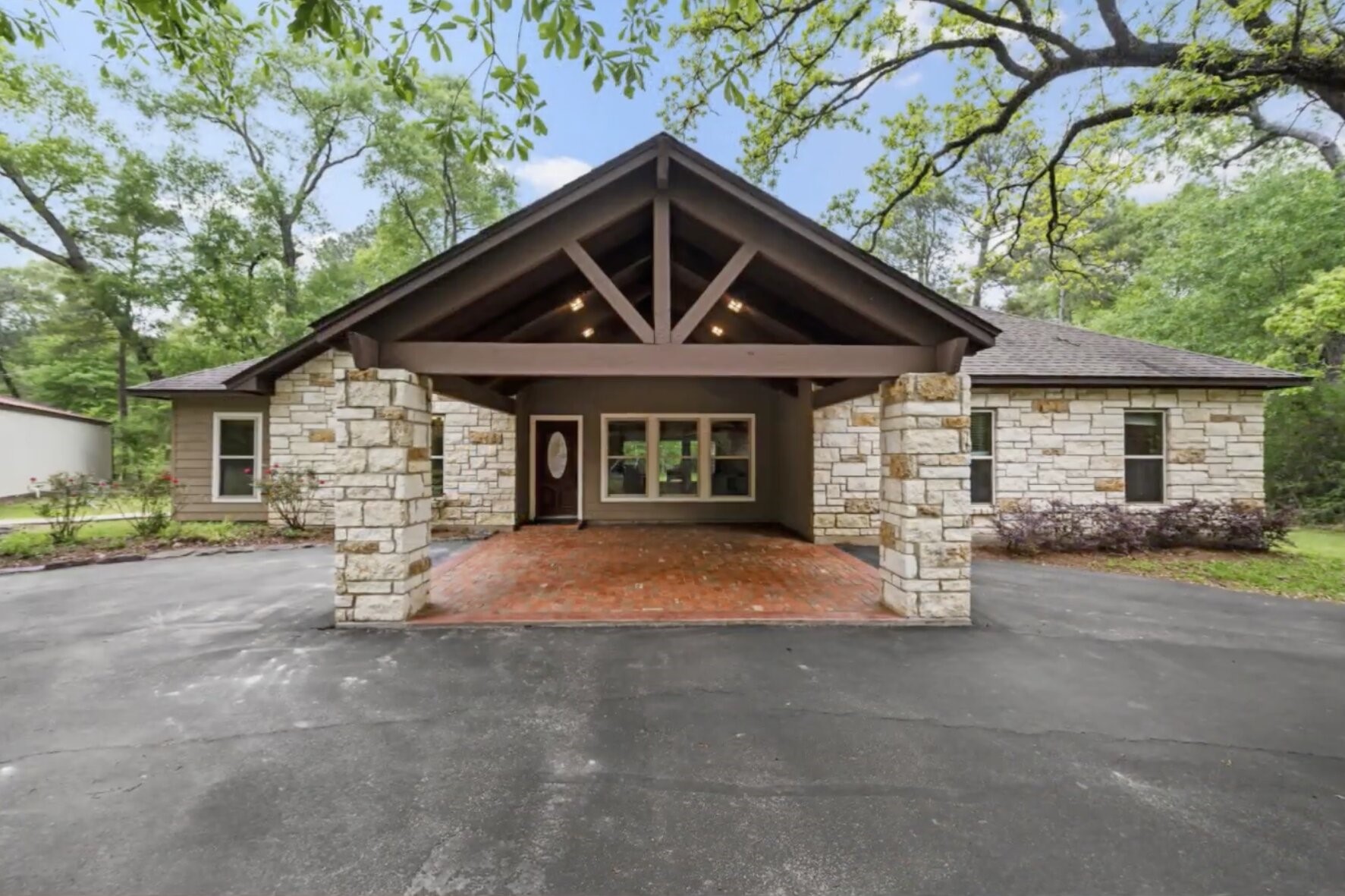 30338 Riley Road Waller, TX 77484 - Photo 8 of 46 a front view of a house with garden