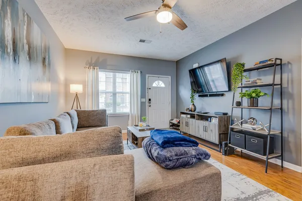 $2,000 | 818 Spence Enclave Lane, Nashville, TN 37210