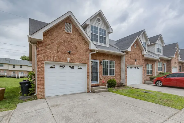 $2,000 | 818 Spence Enclave Lane, Nashville, TN 37210