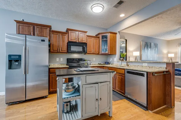 $2,000 | 818 Spence Enclave Lane, Nashville, TN 37210