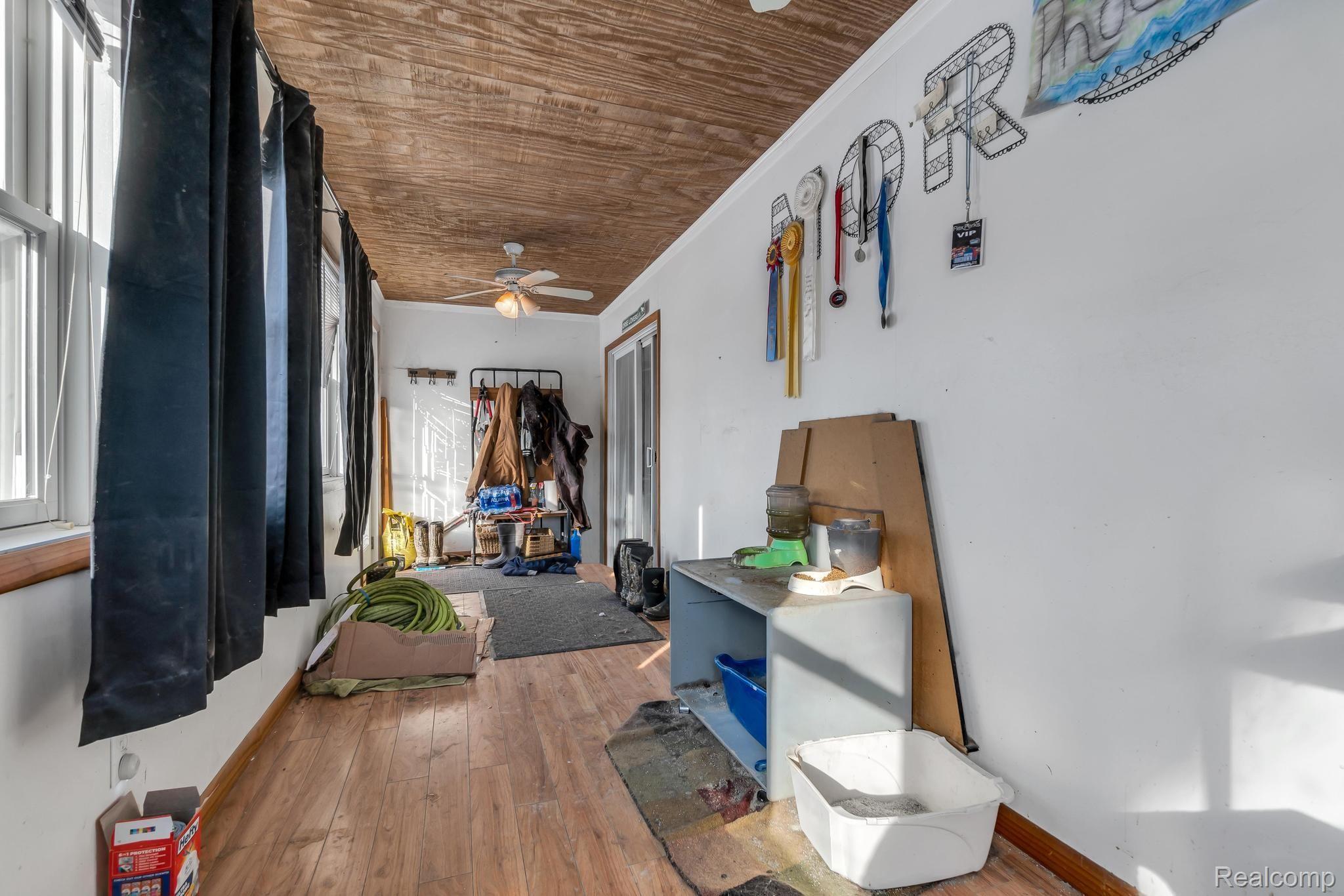 7024 Sheldon Road Whitmore Lake, MI 48189 - Photo 17 of 43 Gallery Image 17