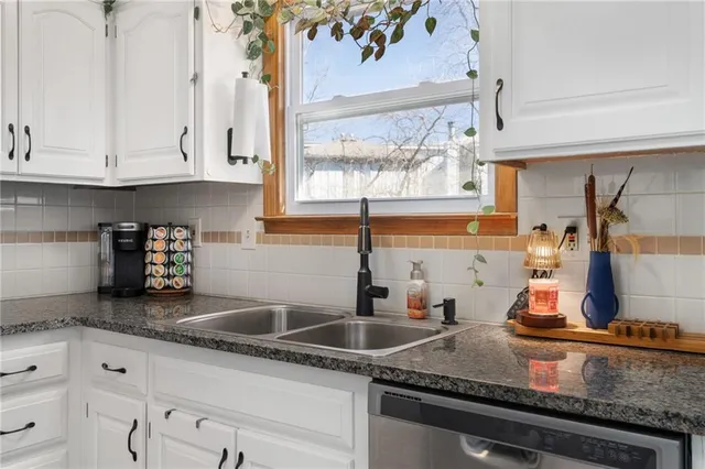 $385,000 | 1529 West Park Street, Olathe, KS 66061