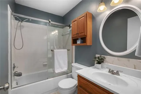 $385,000 | 1529 West Park Street, Olathe, KS 66061