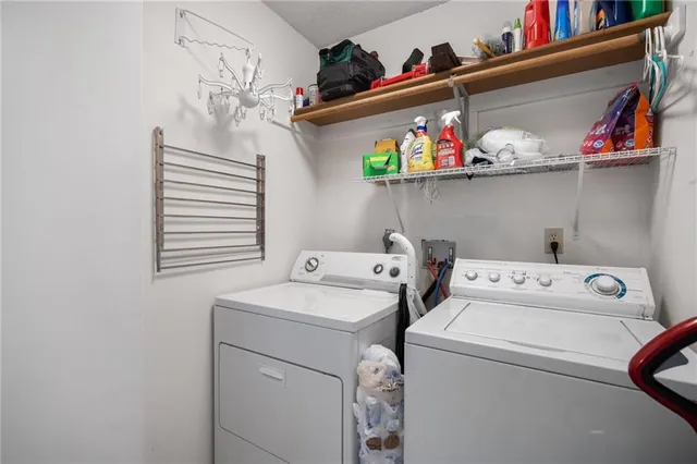 $385,000 | 1529 West Park Street, Olathe, KS 66061