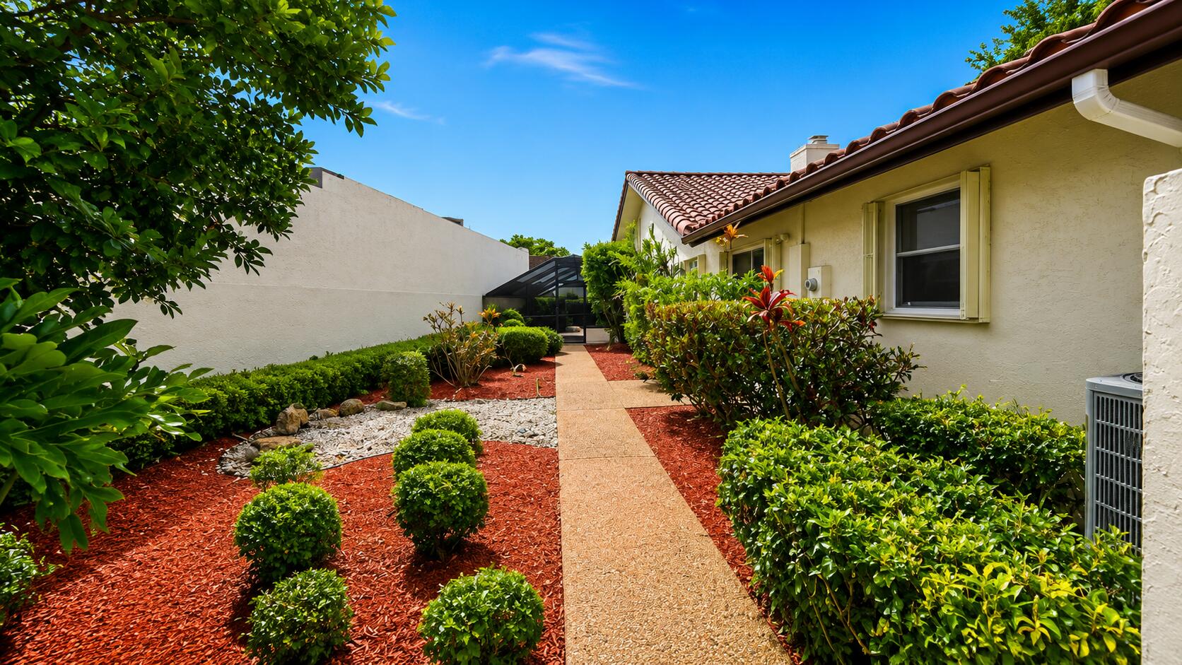 6906 Palmar Court Boca Raton, FL 33433 - Photo 4 of 42 Side Yard