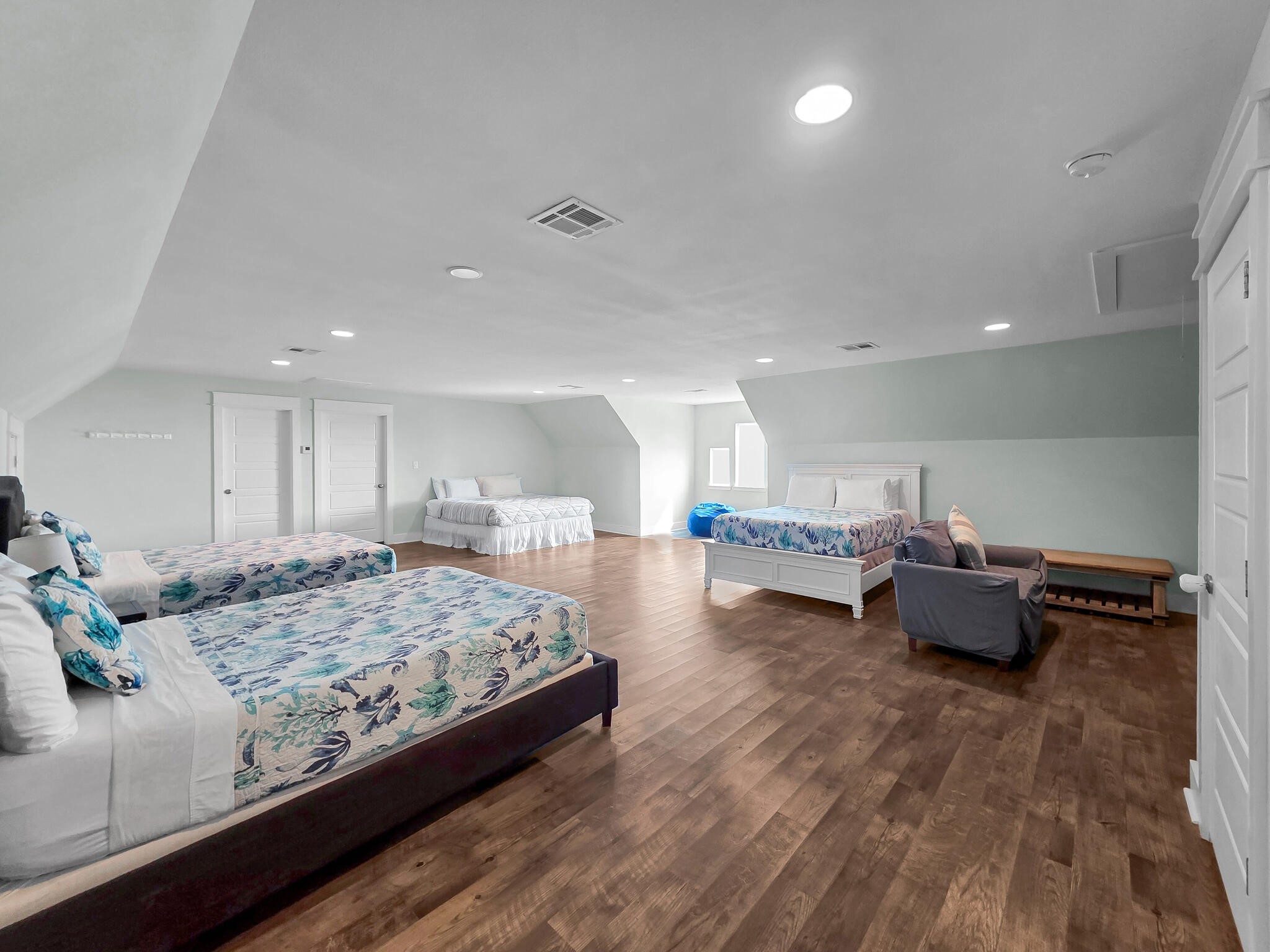 816 South Crystal Beach Road Crystal Beach, TX 77650 - Photo 42 of 48 a living room with furniture and kitchen view