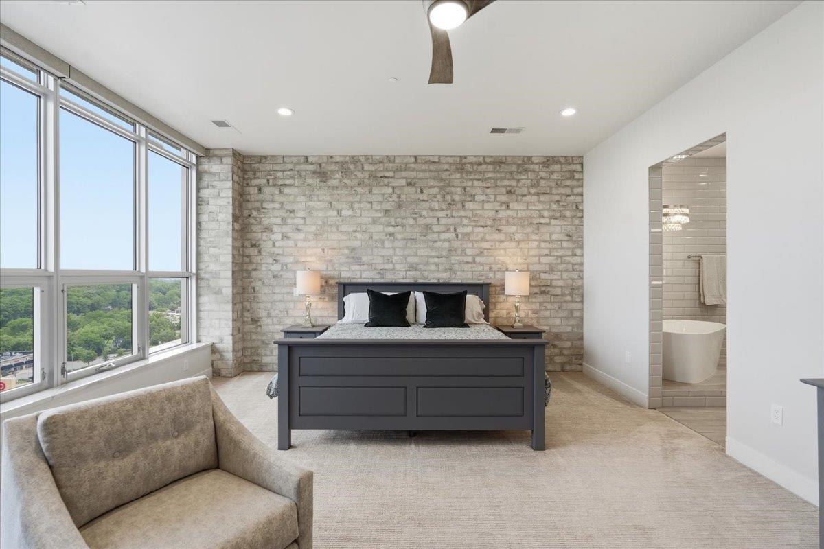 625 North Segoe Road, Unit 1100 Madison, WI 53705 - Photo 23 of 60