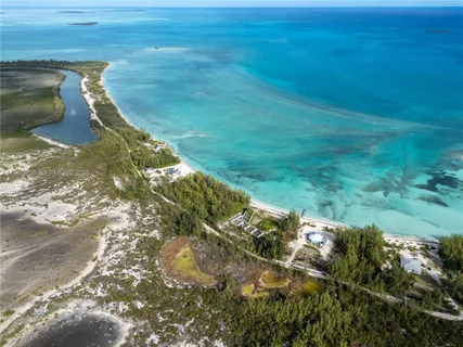 $599,000 | 9 E Pleasant Harbour