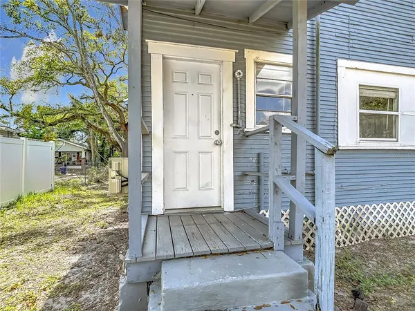 $300,000 | 1004 East 22nd Avenue, Tampa, FL 33605