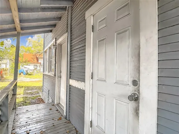 $300,000 | 1004 East 22nd Avenue, Tampa, FL 33605