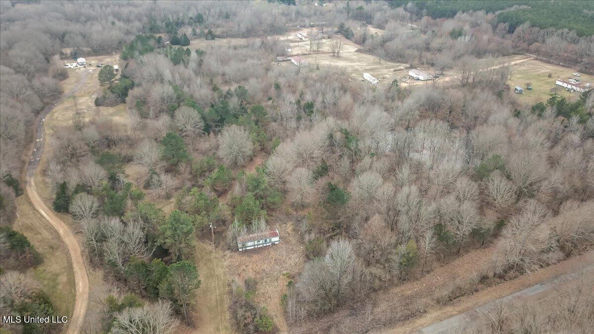6836 Compress Road Como, MS 38619 - Photo 8 of 21 08-DJI_0649