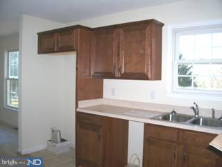 22 Park Road Boyertown, PA 19512 - Photo 4 of 6 Gallery Image 4