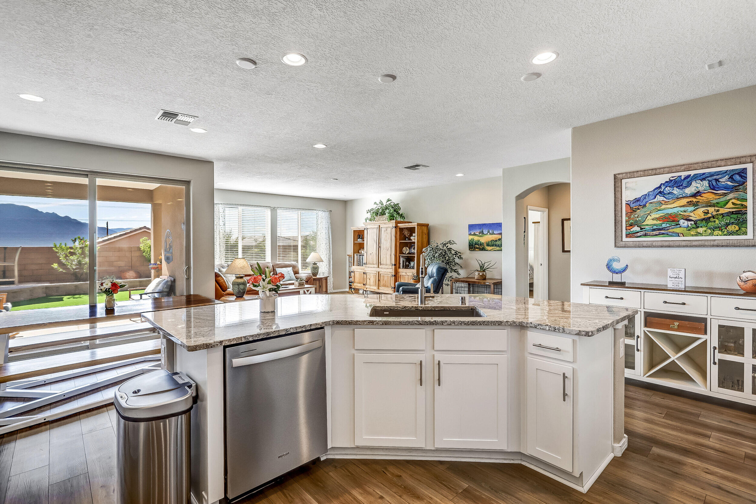 6772 Zachary Road Northeast Rio Rancho, NM 87144 - Photo 7 of 34 Gallery Image 7