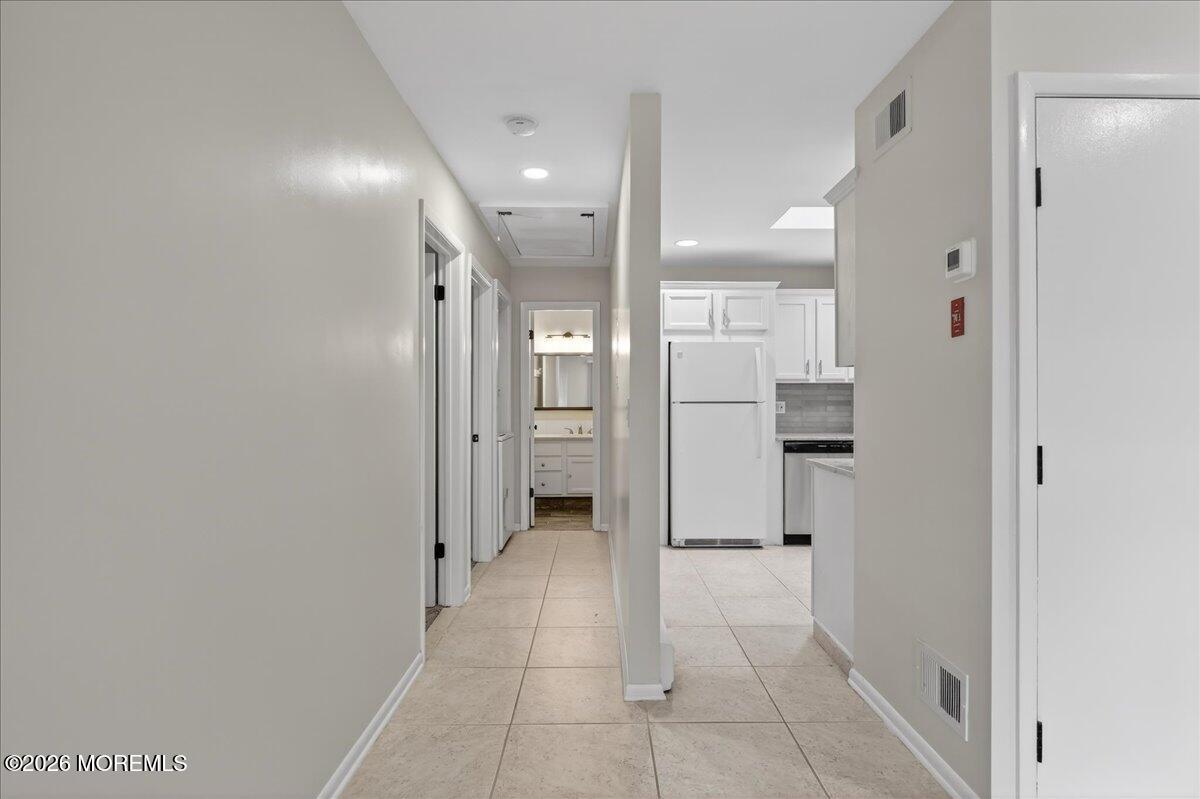 21 Washington Street, Unit D Red Bank, NJ 07701 - Photo 17 of 27 20-Hallway