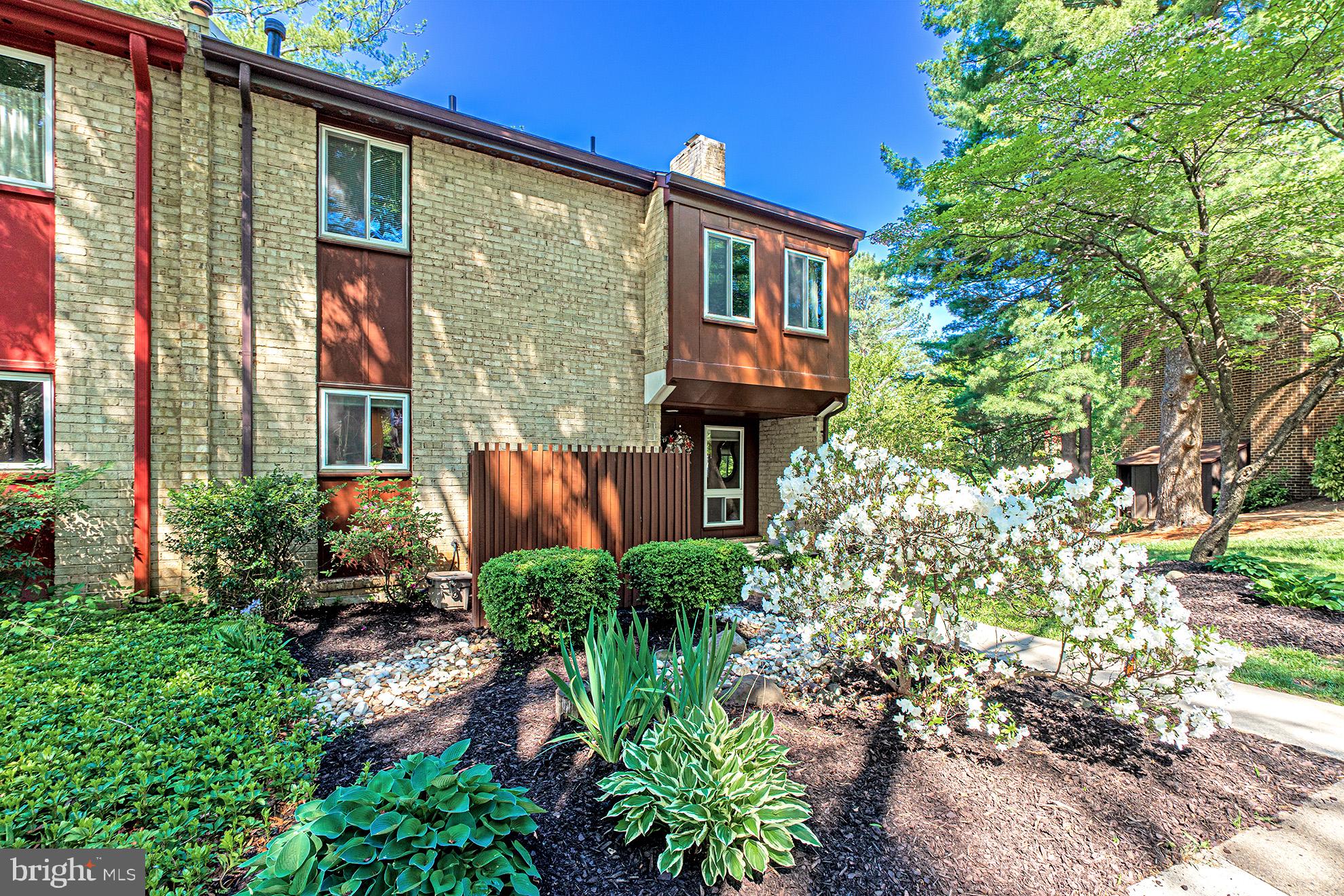 11095 Saffold Way Reston, VA 20190 - Photo 3 of 66