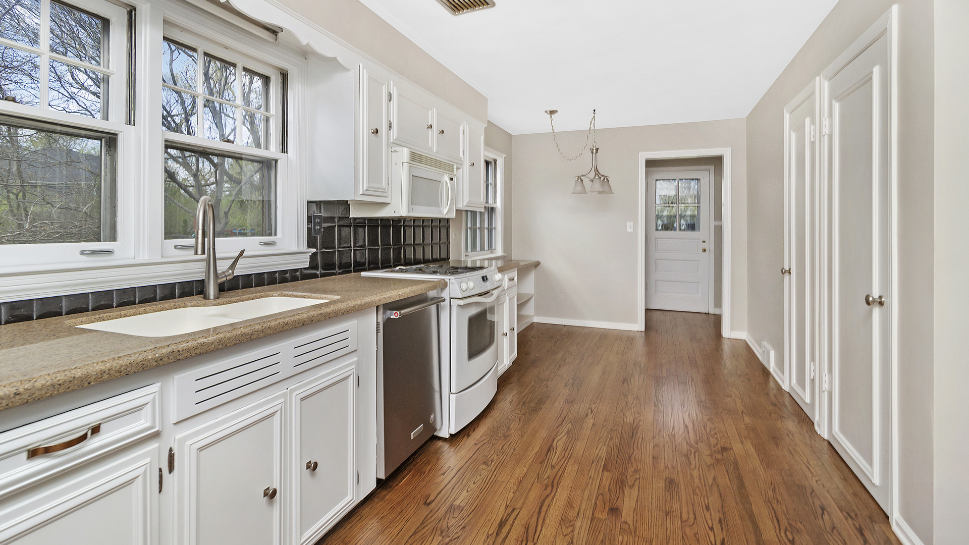 550 North Happ Road Northfield, IL 60093 - Photo 14 of 29