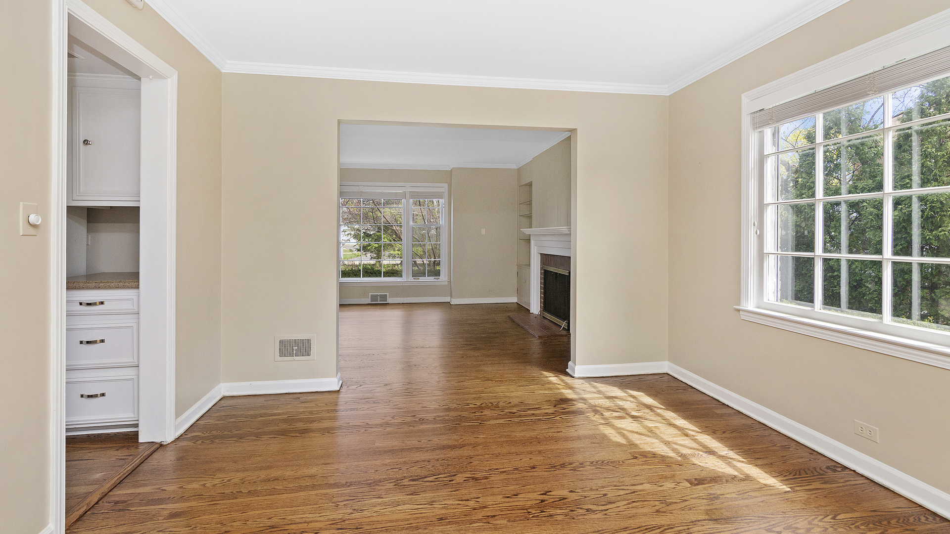 550 North Happ Road Northfield, IL 60093 - Photo 8 of 29