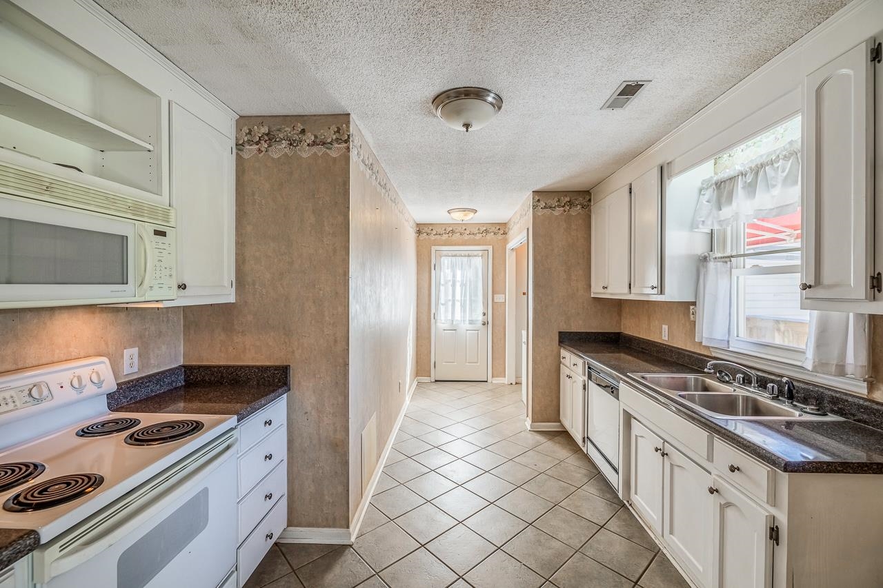 112 Homestead Drive Boiling Springs, SC 29316 - Photo 16 of 42