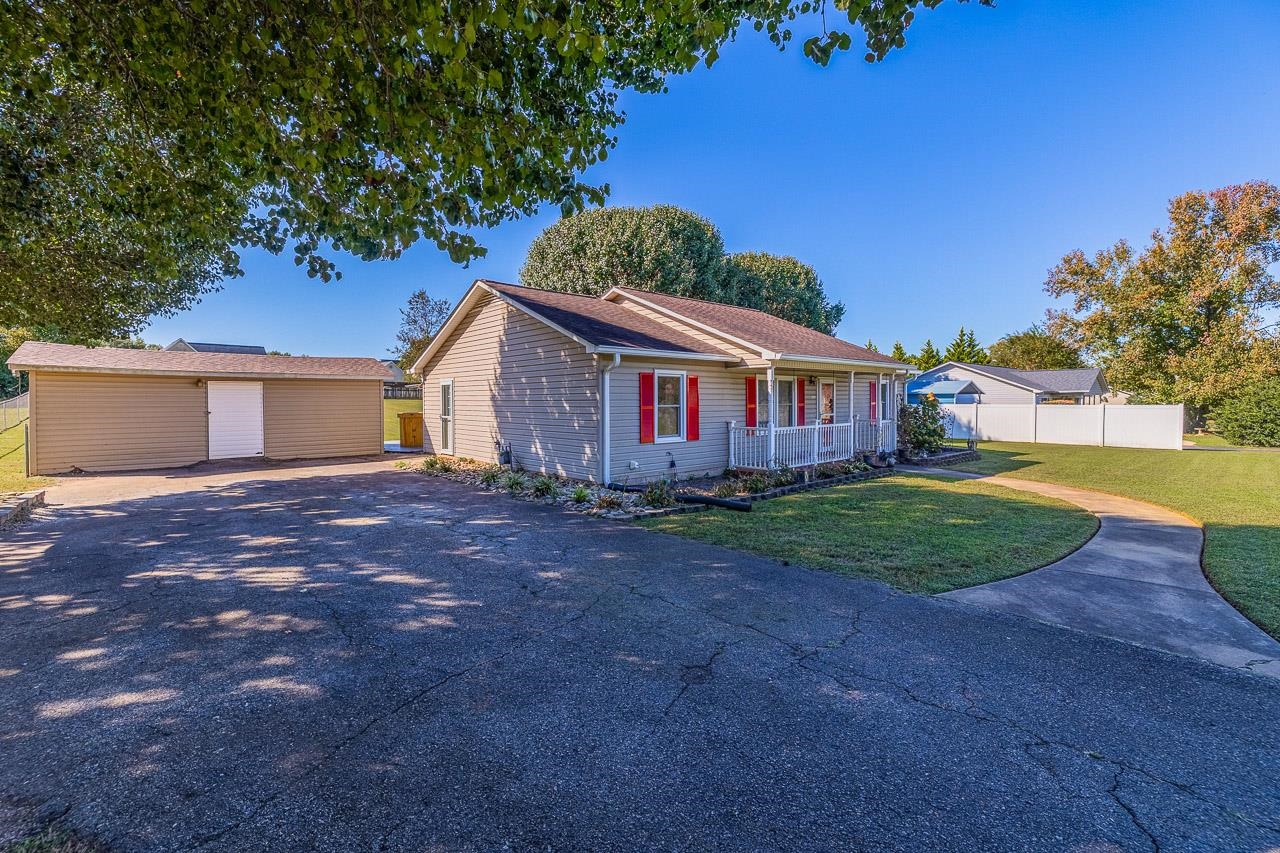 112 Homestead Drive Boiling Springs, SC 29316 - Photo 7 of 42