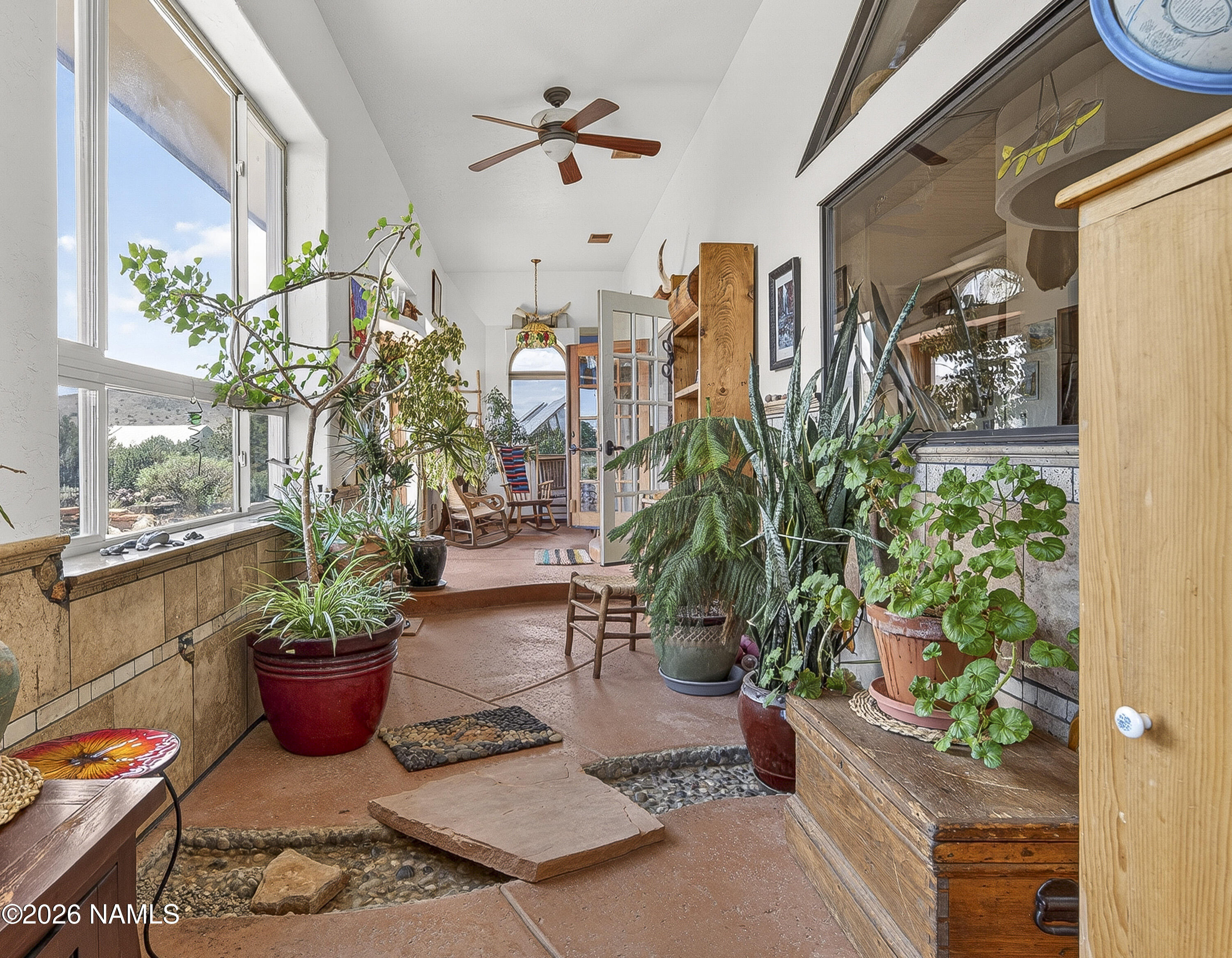 95 Leupp Road Flagstaff, AZ 86004 - Photo 12 of 39 Sun Room