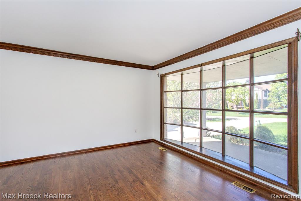 1772 North Kilburn Road Rochester Hills, MI 48306 - Photo 5 of 49