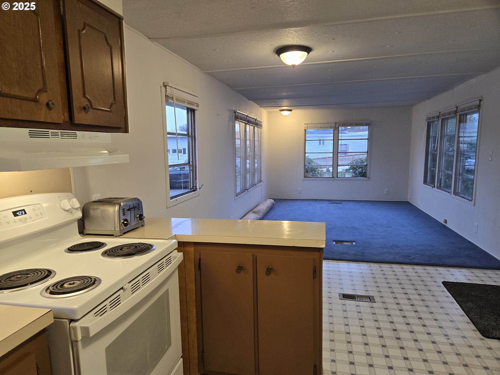 2150 Laura Street, Unit 13 Springfield, OR 97477 - Photo 13 of 25