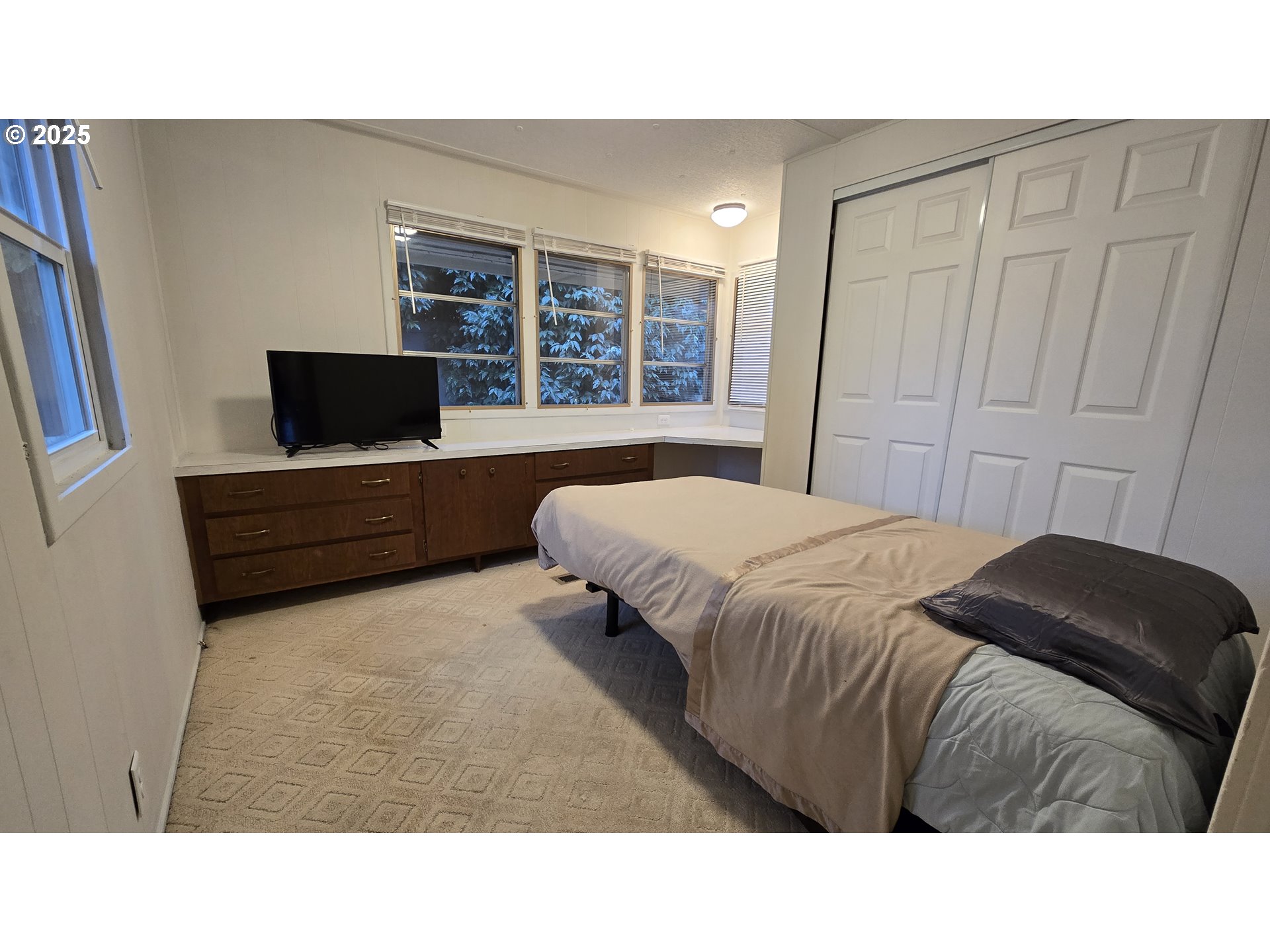 2150 Laura Street, Unit 13 Springfield, OR 97477 - Photo 16 of 25 Bedroom, Primary