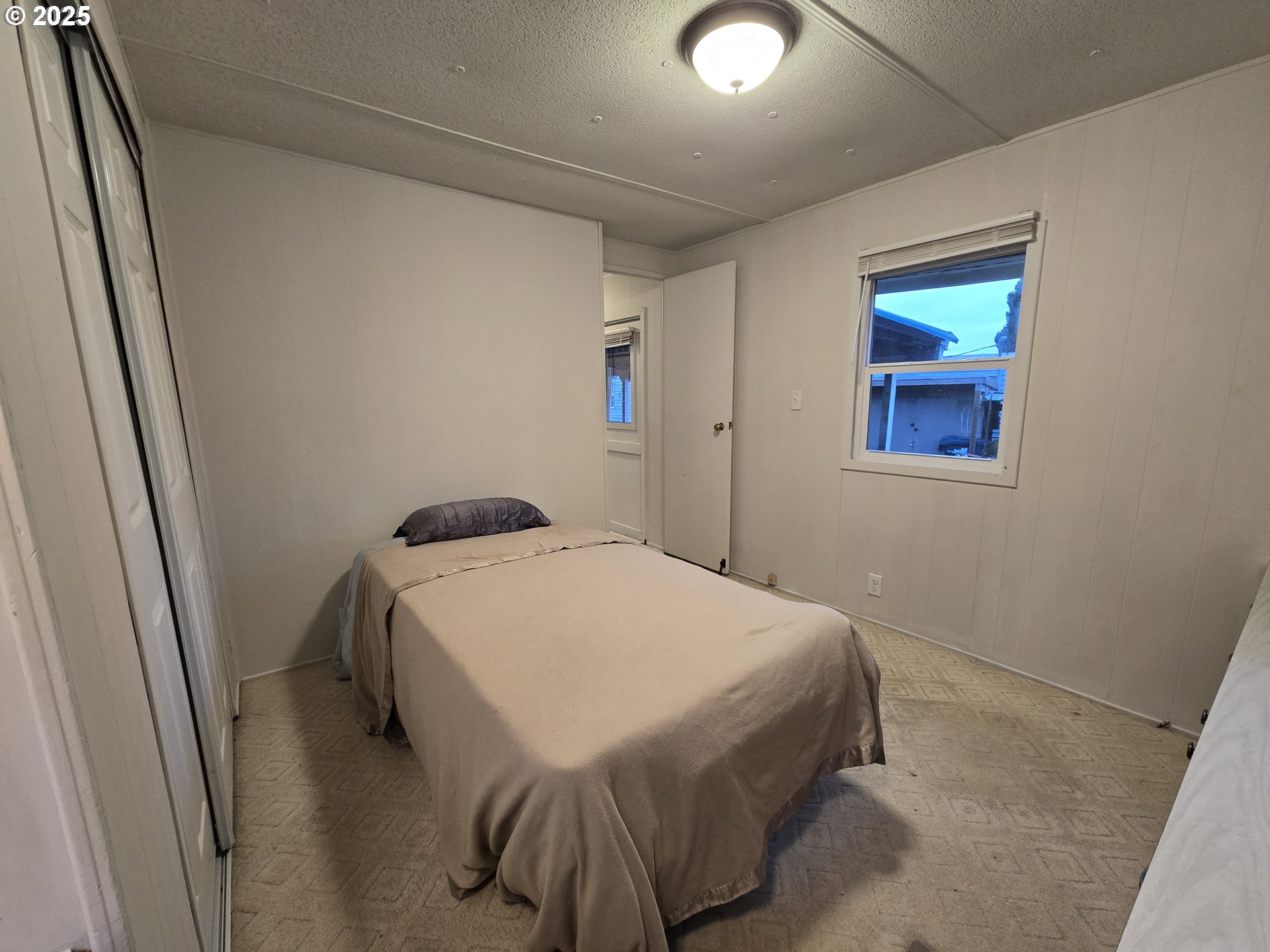 2150 Laura Street, Unit 13 Springfield, OR 97477 - Photo 17 of 25 Bedroom, Primary
