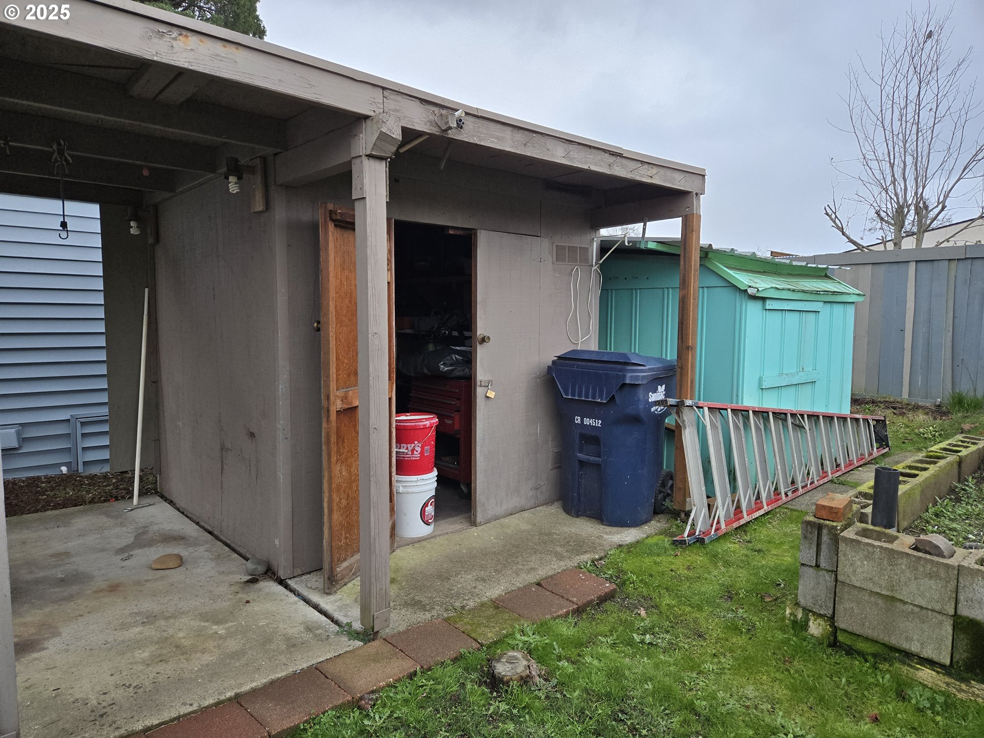 2150 Laura Street, Unit 13 Springfield, OR 97477 - Photo 21 of 25 Shed