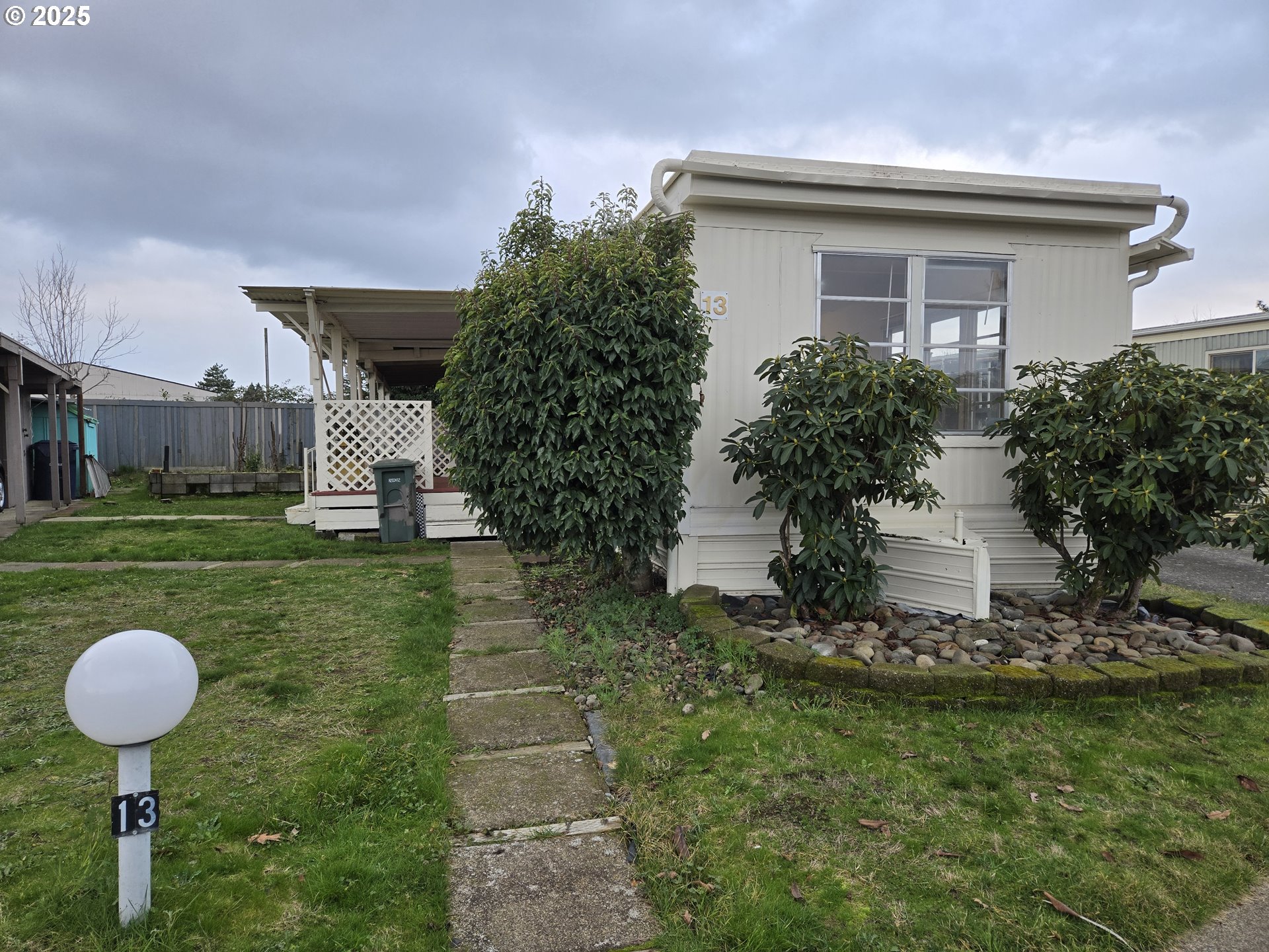 2150 Laura Street, Unit 13 Springfield, OR 97477 - Photo 3 of 25