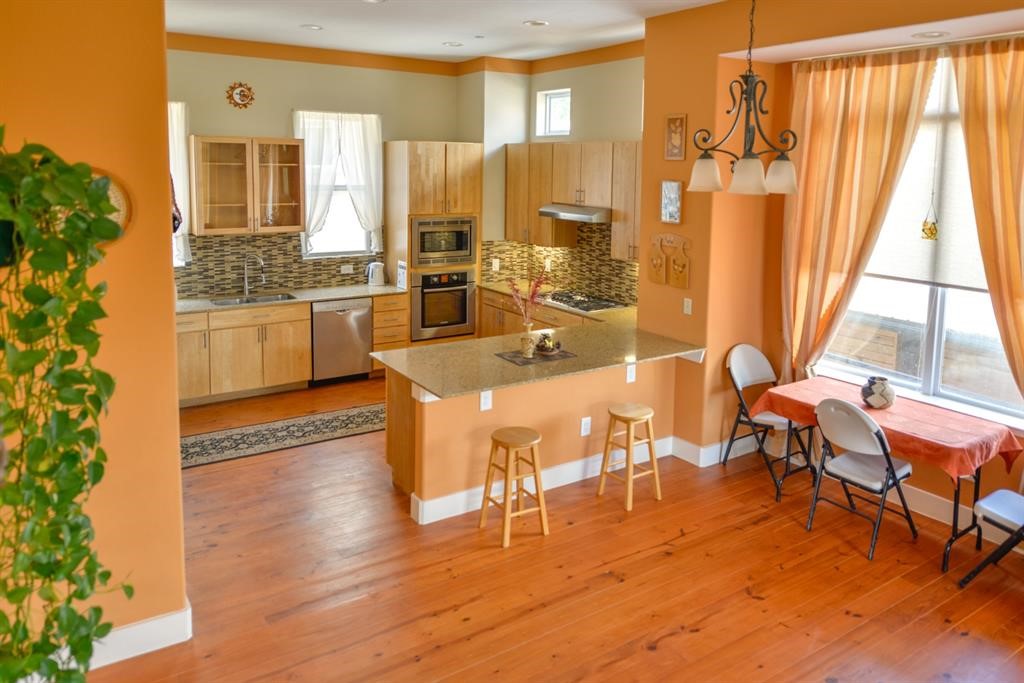 1807 West Webster Street Houston, TX 77006 - Photo 4 of 45