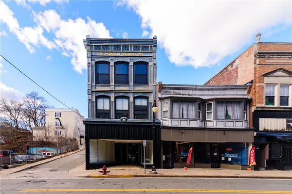 $2,400 | 114 Main Street, Unit 1A, Woonsocket, RI 02895