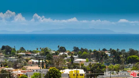 $1,795,000 | 14930 Mc Kendree Avenue, Pacific Palisades, CA 90272