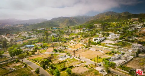 $1,795,000 | 14930 Mc Kendree Avenue, Pacific Palisades, CA 90272