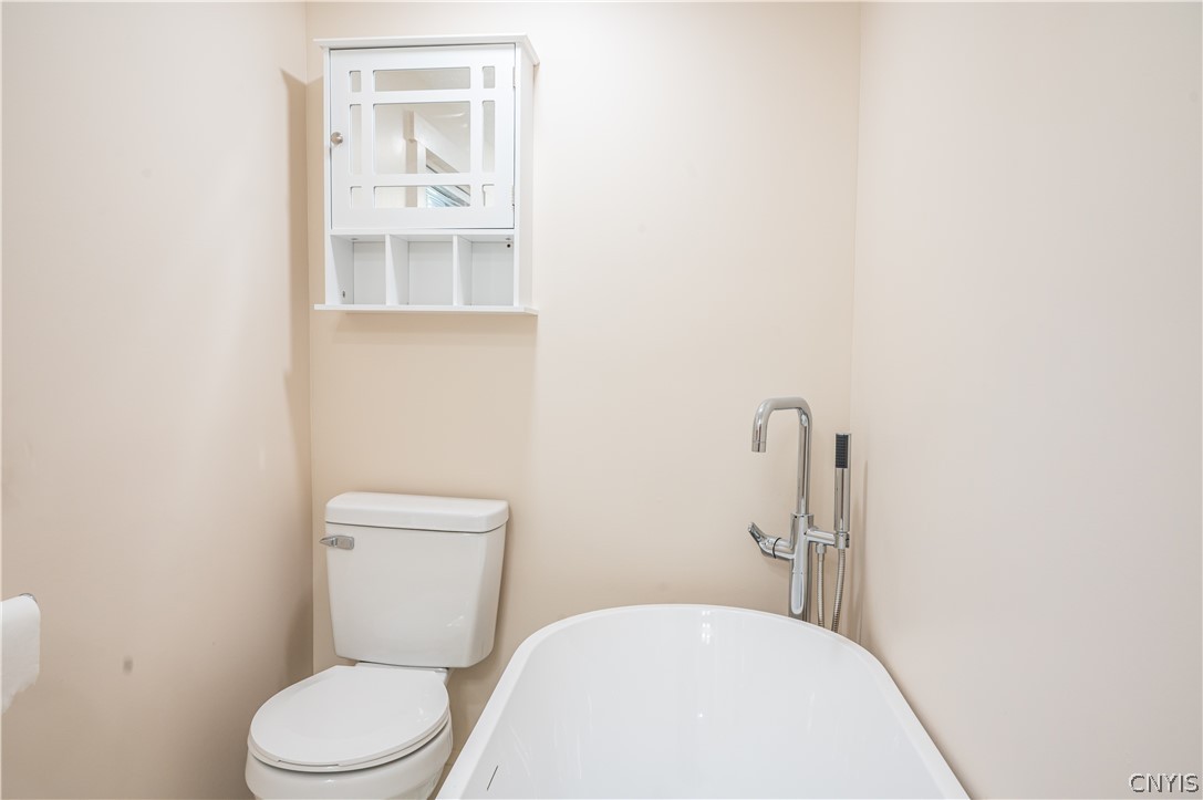231 South Willow Street Oneida, NY 13421 - Photo 17 of 35
