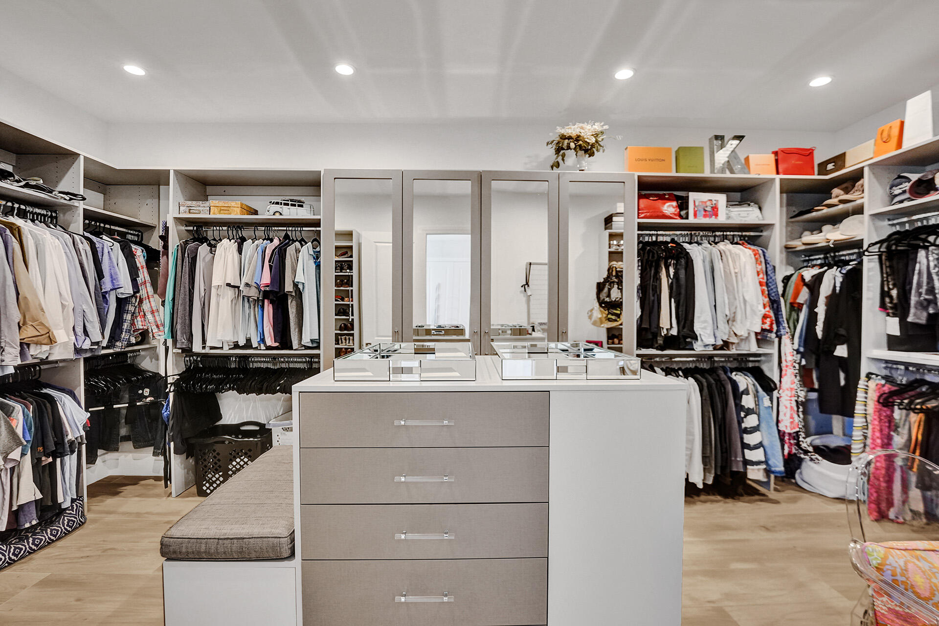 700 Northwest 6th Street Boca Raton, FL 33486 - Photo 24 of 40 a view of a room with gym equipment