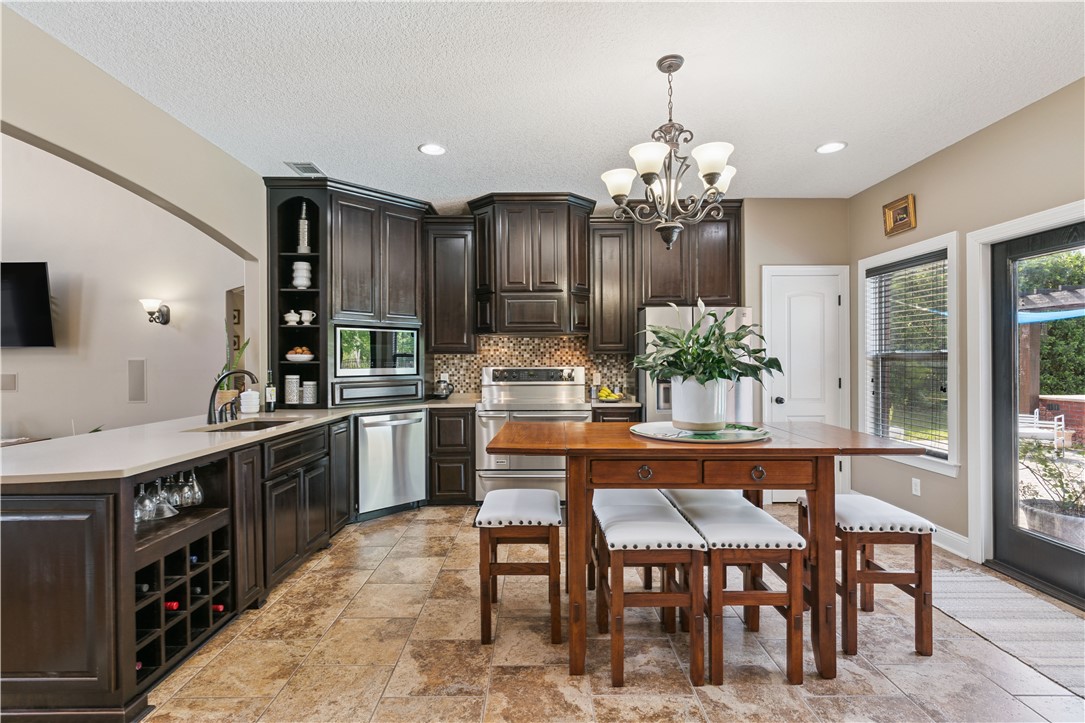 103 Michigan Way Brunswick, GA 31523 - Photo 6 of 42