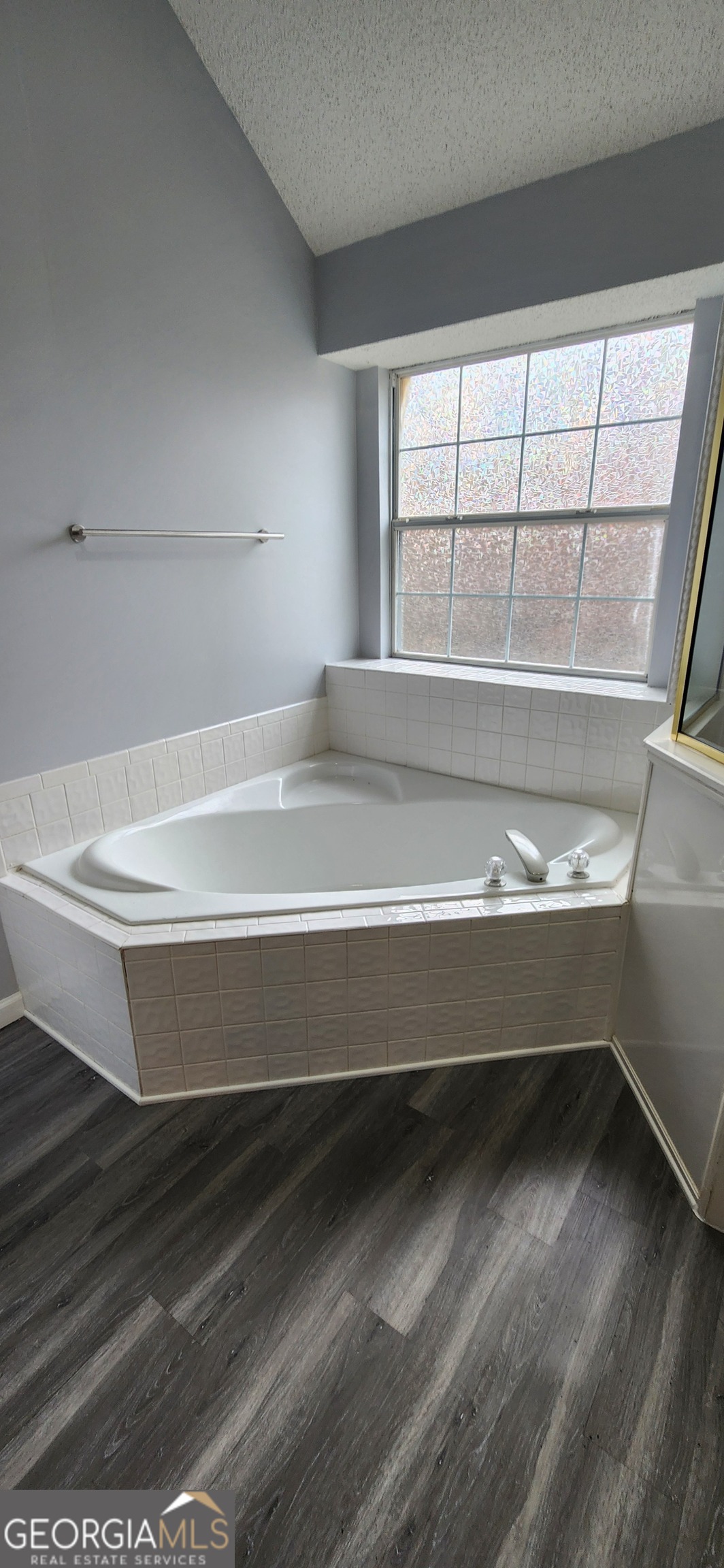 201 Reeves Creek Way Jonesboro, GA 30236 - Photo 14 of 30 Master Bathroom Garden Tub