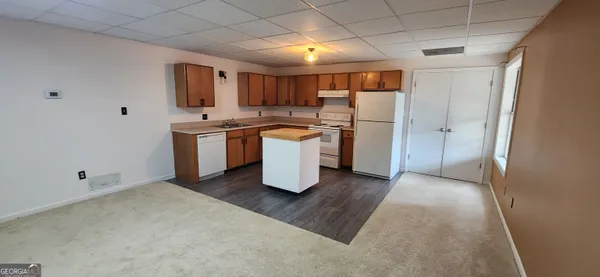 $3,100 | 201 Reeves Creek Way, Jonesboro, GA 30236