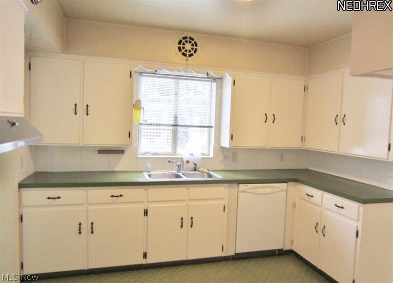 694 Ridgecrest Road Akron, OH 44303 - Photo 11 of 22 Gallery Image 11
