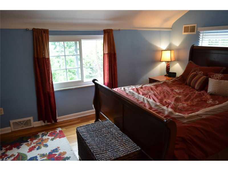 3745 Margate Road Churchill, PA 15221 - Photo 11 of 18 Master Bedroom.