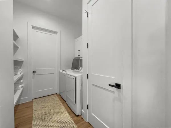 a view of utility room