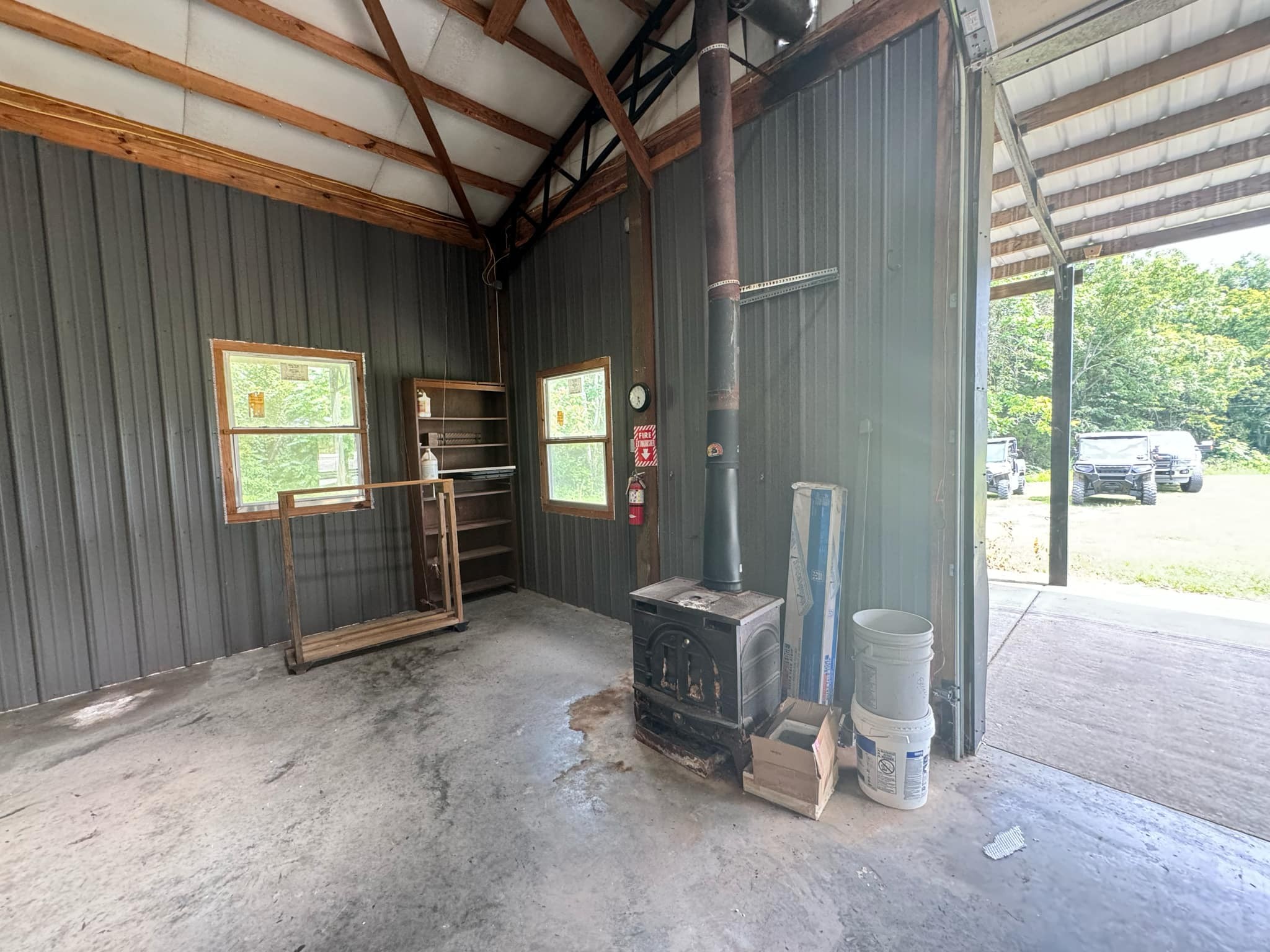631 Union Ridge Road Wartrace, TN 37183 - Photo 19 of 26 an empty room with windows